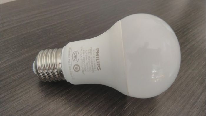 Умна крушка Xiaomi Philips E27 LED WiFi Smart Bulb EU
